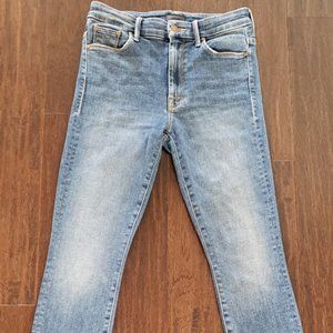 MOTHER High Waisted Looker Ankle Fray Jeans